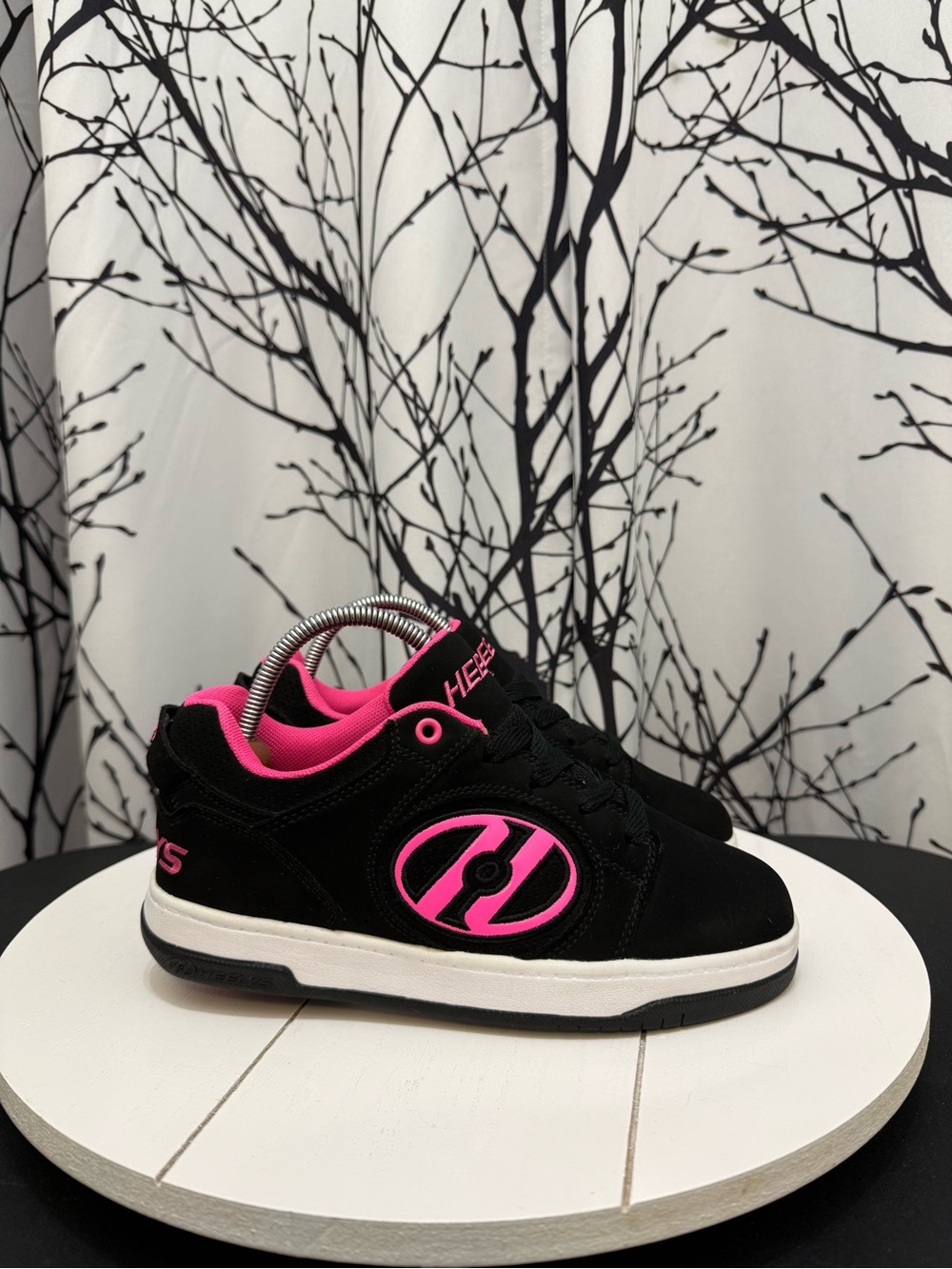 Heelys Voyager Skate Shoes Black Pink Girls Youth 4 Wmns 5 Roller Sneakers